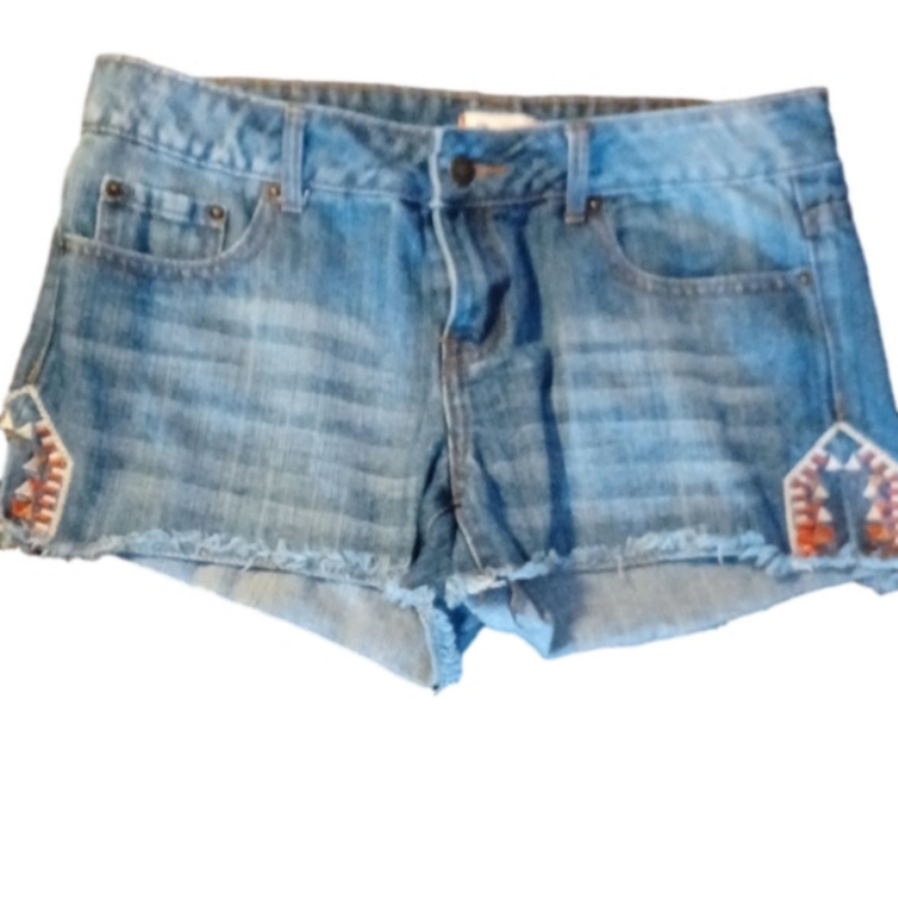 FOREVER 21 PREMIUM DENIM, SIZE 28 WOMENS SHORTS.